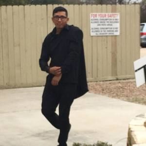 Meet your Posher, Cesar